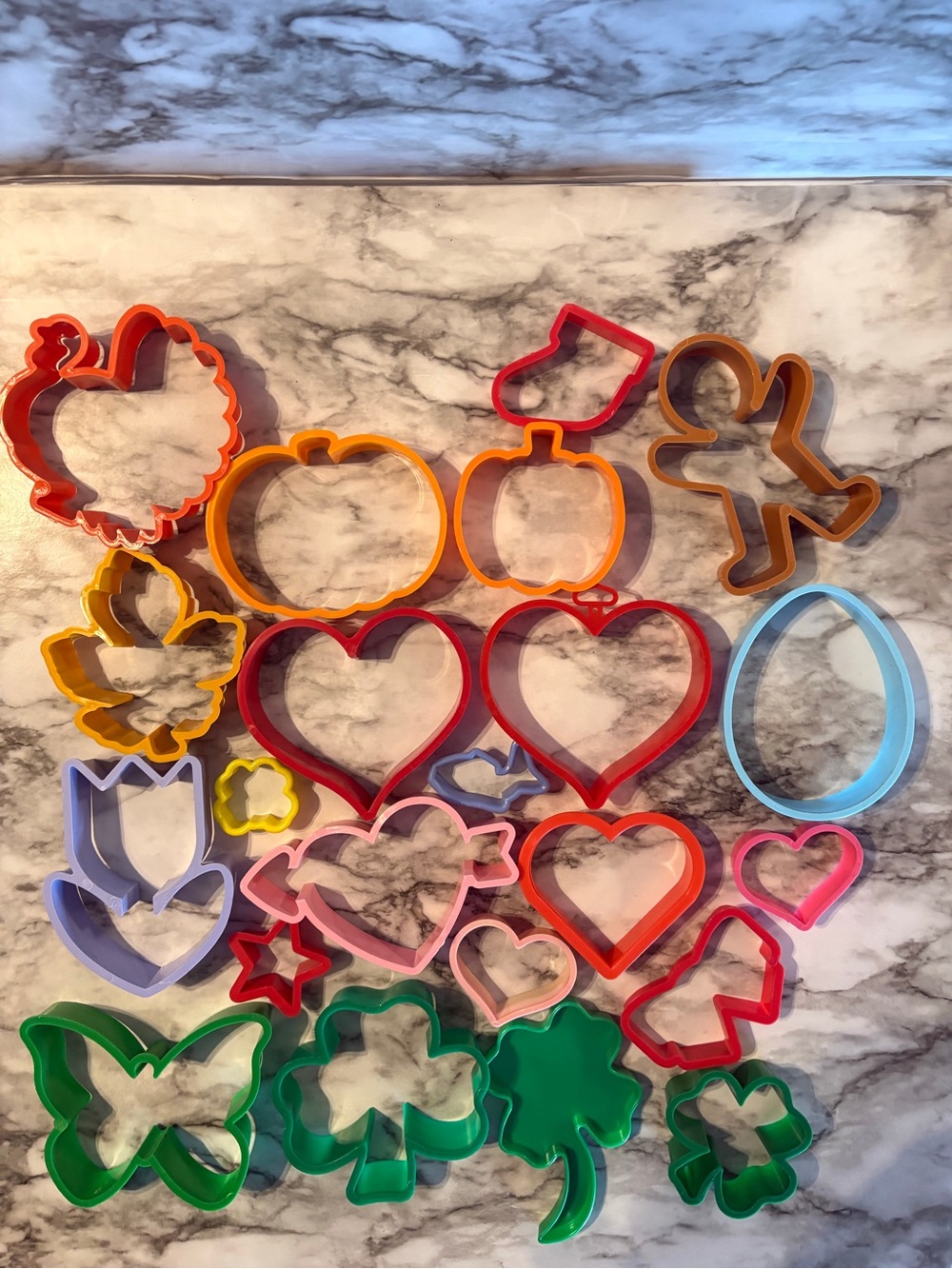 Assorted Multicolor Holiday Cookie Cutters - Home Party Supplies
